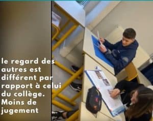 le-regard-est-different-300x238